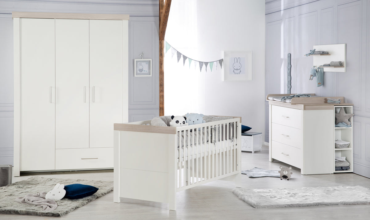 Vorschaubild Zimmer-Kollektion Lucy in Weiß mit Dekor Luna Elm, Zimmerset 3-teilig Kombi-Kinderbett, Wickelkommode und Kleiderschrank 3-türig