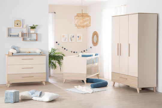 Möbelset 'Sidney' 2-teilig - Kinderbett 70x140 cm + Wickelkommode - Cashmere / Eichen Dekor – Milieubild (8/20)
