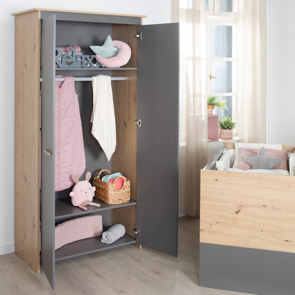 Kinderkleiderschrank 2-türig 'Anna' - Anthrazit / Dekor Kent Eiche – Milieubild (2/8)
