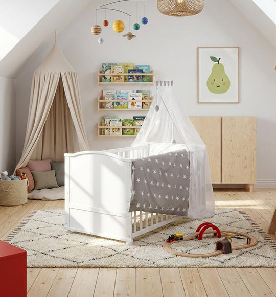 Complete Bed Set 'Little Stars', 70 x 140 cm, Convertible, incl. Bedding, Canopy, Nest Bumper & Mattress – Lifestyle Image (7/22)