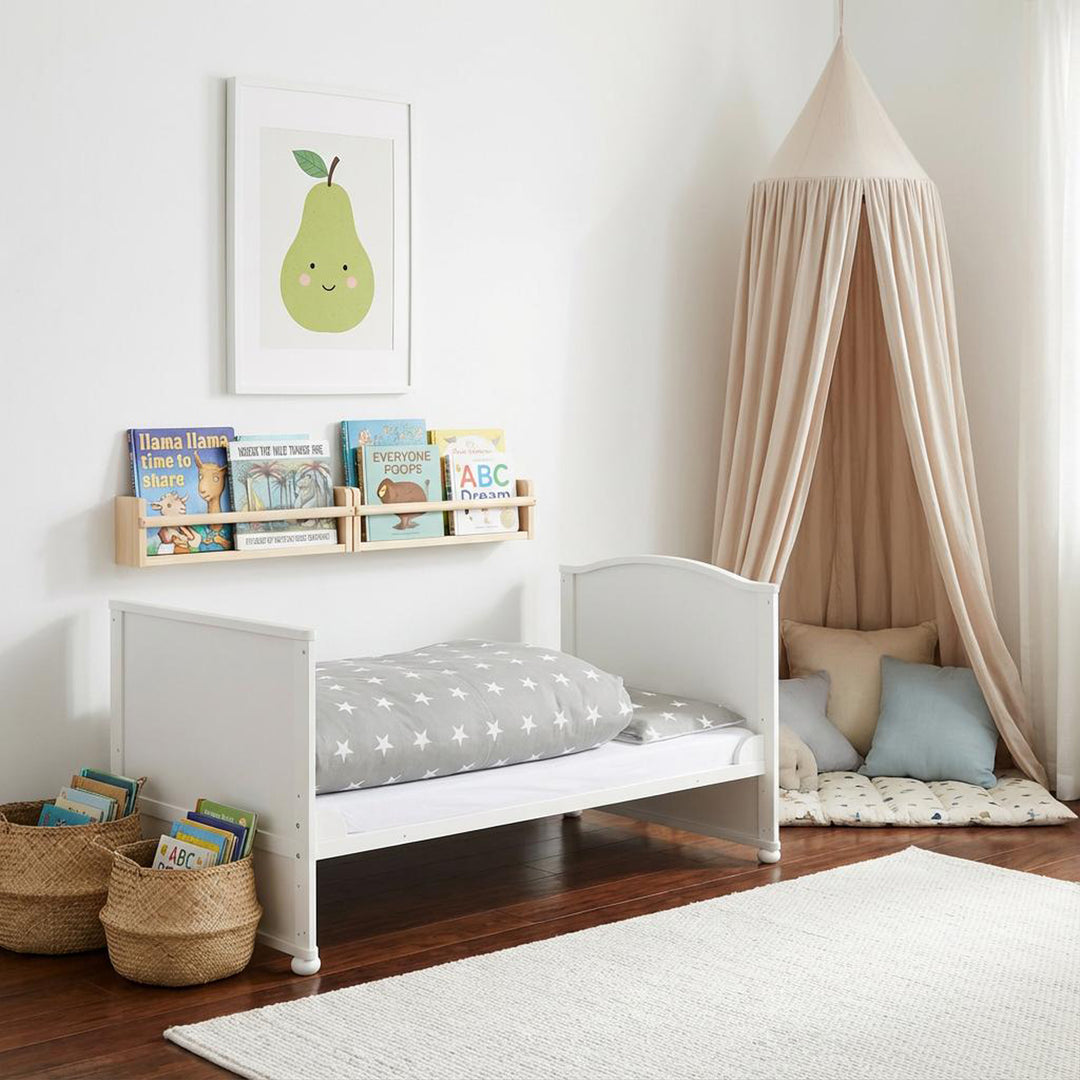 Complete Bed Set 'Little Stars', 70 x 140 cm, Convertible, incl. Bedding, Canopy, Nest Bumper & Mattress – Lifestyle Image (3/22)