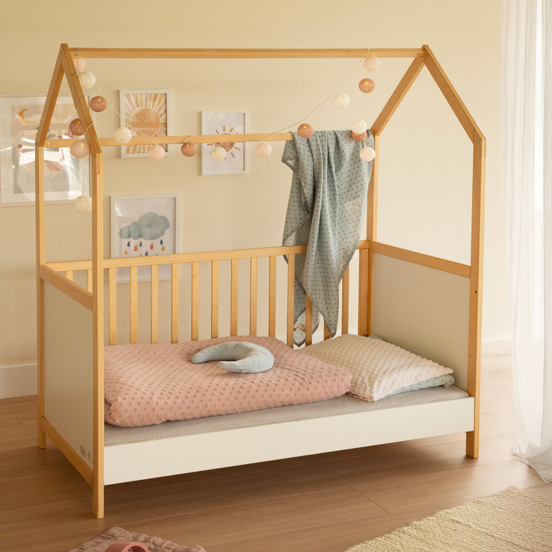 Letto a casetta 70 x 140 cm, certificato FSC, lettino combinato, bicolore, 3posizioni regolabile, trasformabile – Foto d'ambiente (7/11)