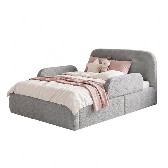 Anthracite roba Little Dream children's bed with side guard, white bed linen and cuddly toy. Partially AI-generated.