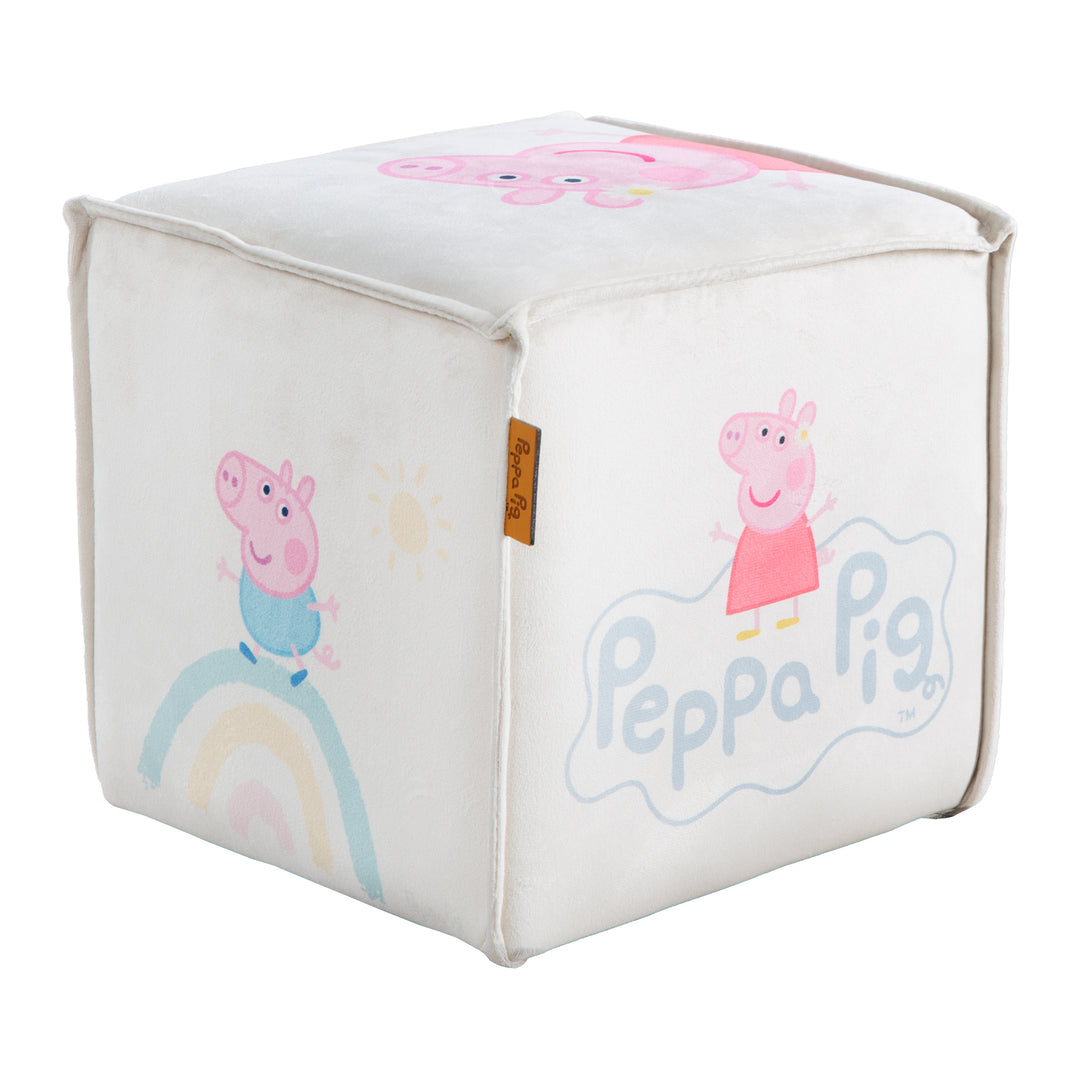 Kinderhocker 'Peppa Pig' in Würfelform - Samtbezug in Beige + Peppa Print – Freisteller (1/7)