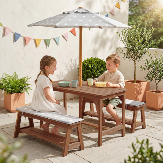 Seating Set Outdoor+ 1 Table, 2 Benches, Parasol & Seat Cushions 'Little Stars' - Teak – Lifestyle Image (2/16)