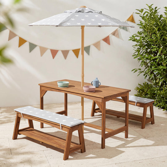 Seating Set Outdoor+ 1 Table, 2 Benches, Parasol & Seat Cushions 'Little Stars' - Teak – Lifestyle Image (6/16)