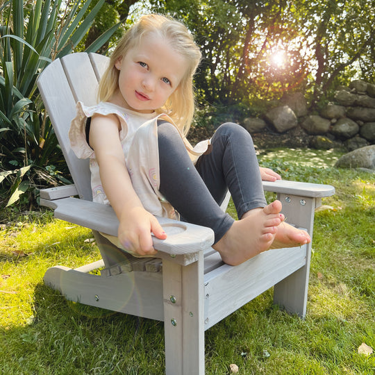 Outdoor-Chaise enfant "Deck Chair" - Liegestuhl en certifié FSC bois - Gris lasuré – Photo d'ambiance (7/8)