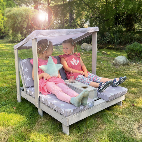 Outdoor Children's Lounger incl. Polster 'Little Stars' - FSC Certified Solid Wood - Grey – Lifestyle Image (5/7)