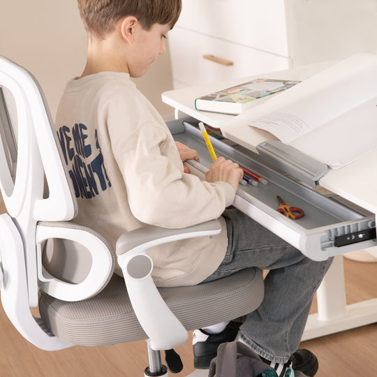 Kinderbürostuhl Smart Grow Premium - Ergonomischer Drehstuhl - Höhenverstellbar - Weiß / Grau – Milieubild (23/39)