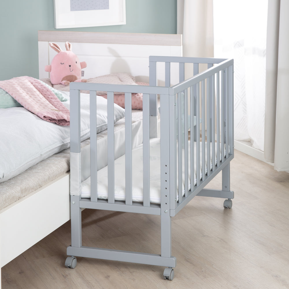 Stuben- & Beistellbett 'roba Style' 3 in 1 in taupe inkl. Matratze & Nestchen – Milieubild (2/12)