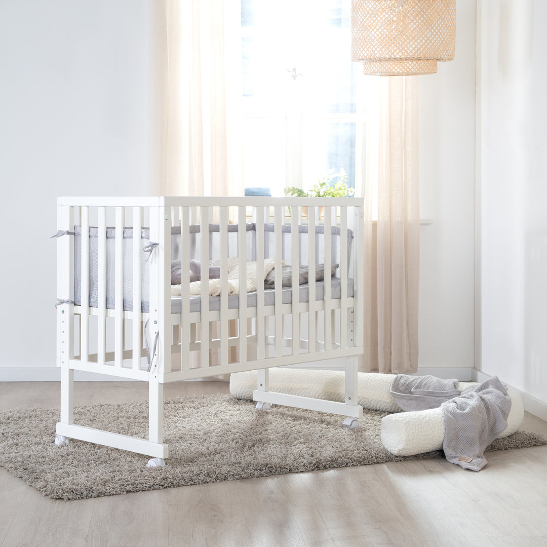 Stuben- & Beistellbett 'roba Style' 3 in 1 mit Barriere, Holz weiß, inkl. Matratze & Nestchen – Milieubild (7/11)