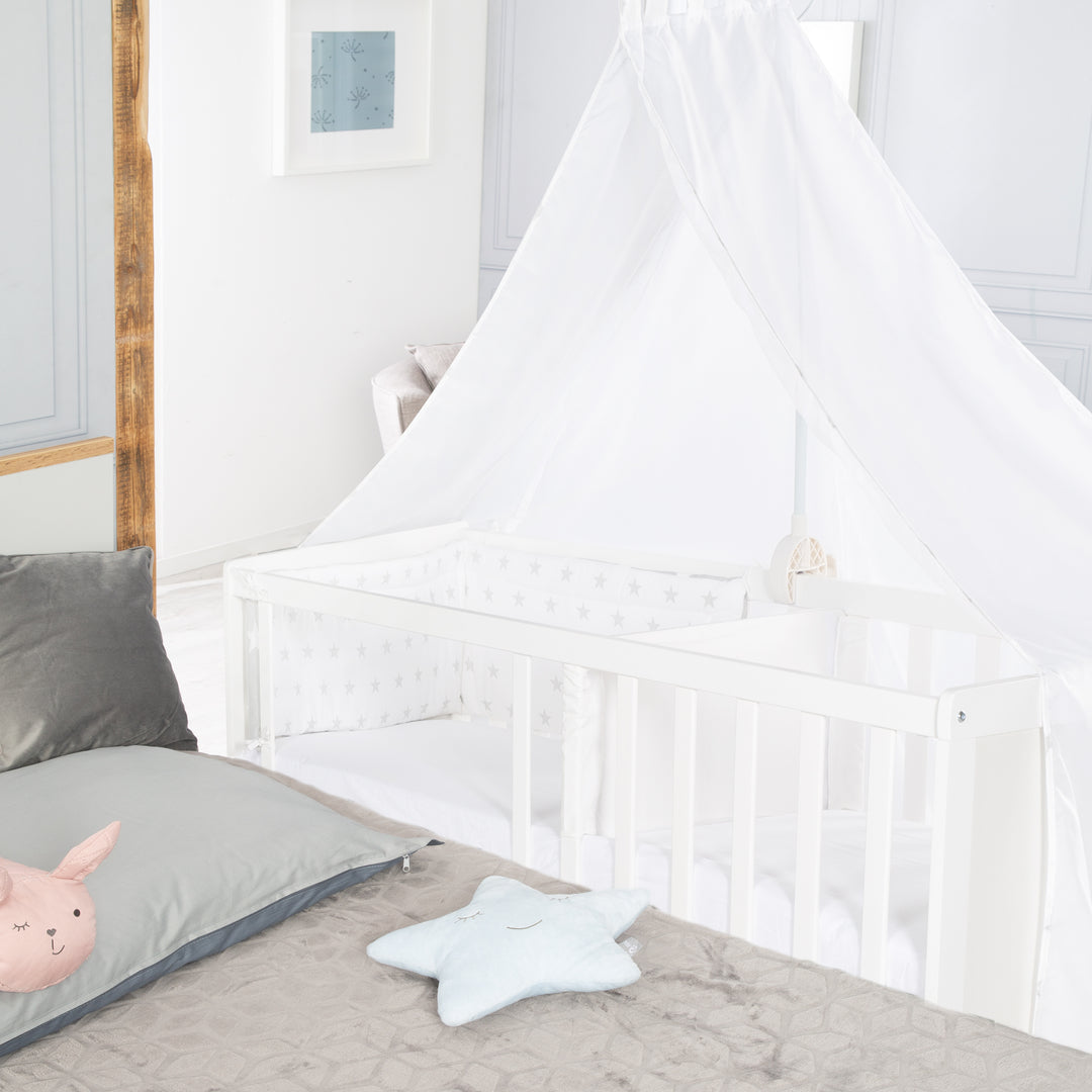 Multifunktionsbett with Beistellfunktion 60 x 120 cm, White, incl. Bettausstattung – Lifestyle Image (20/22)
