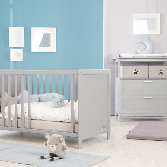 Set mobili 'Hamburg' - Lettino da co-sleeping 60x120 + cassettiera fasciatoio - Taupe – Foto d'ambiente (7/16)