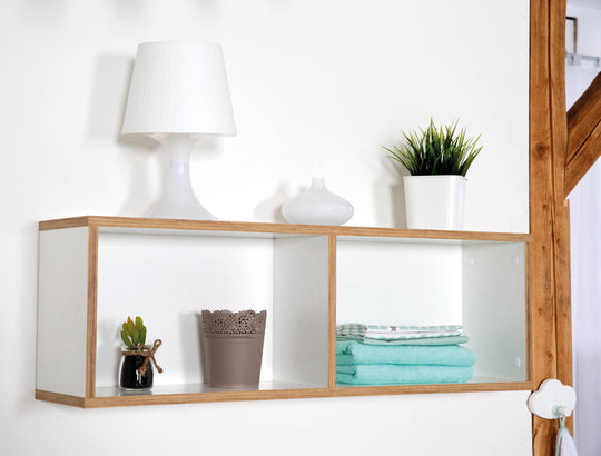 Scaffale a muro 'Finn', abbinato per cassettiera fasciatoio 'Finn', scaffale sospeso per cameretta, bianco/ decoro rovere dorato – Foto d'ambiente (3/5)