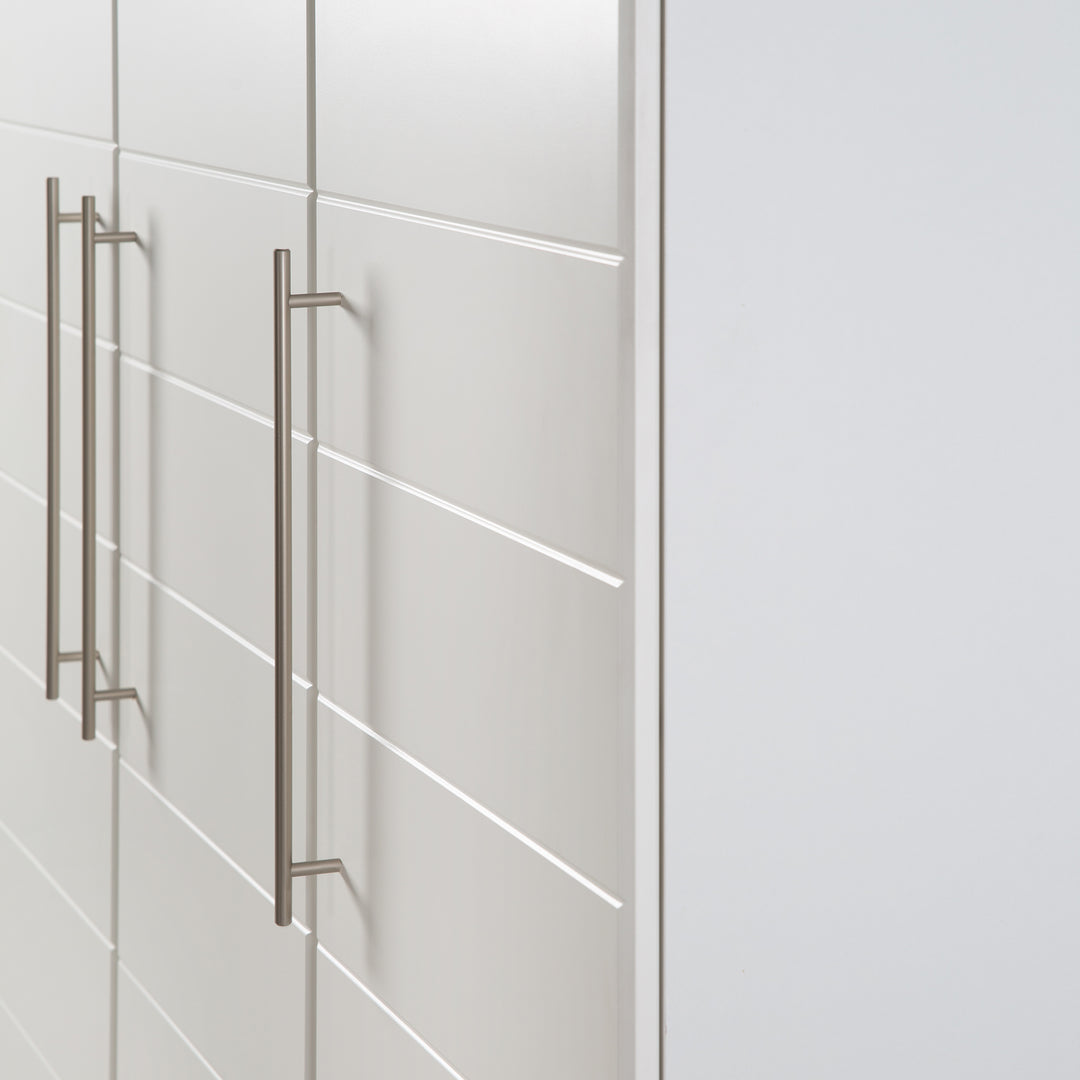 Armario 'Nele', 3-trg, con moderno horizontal ranuras, artisan roble/blanco – Foto de detalle (2/9)