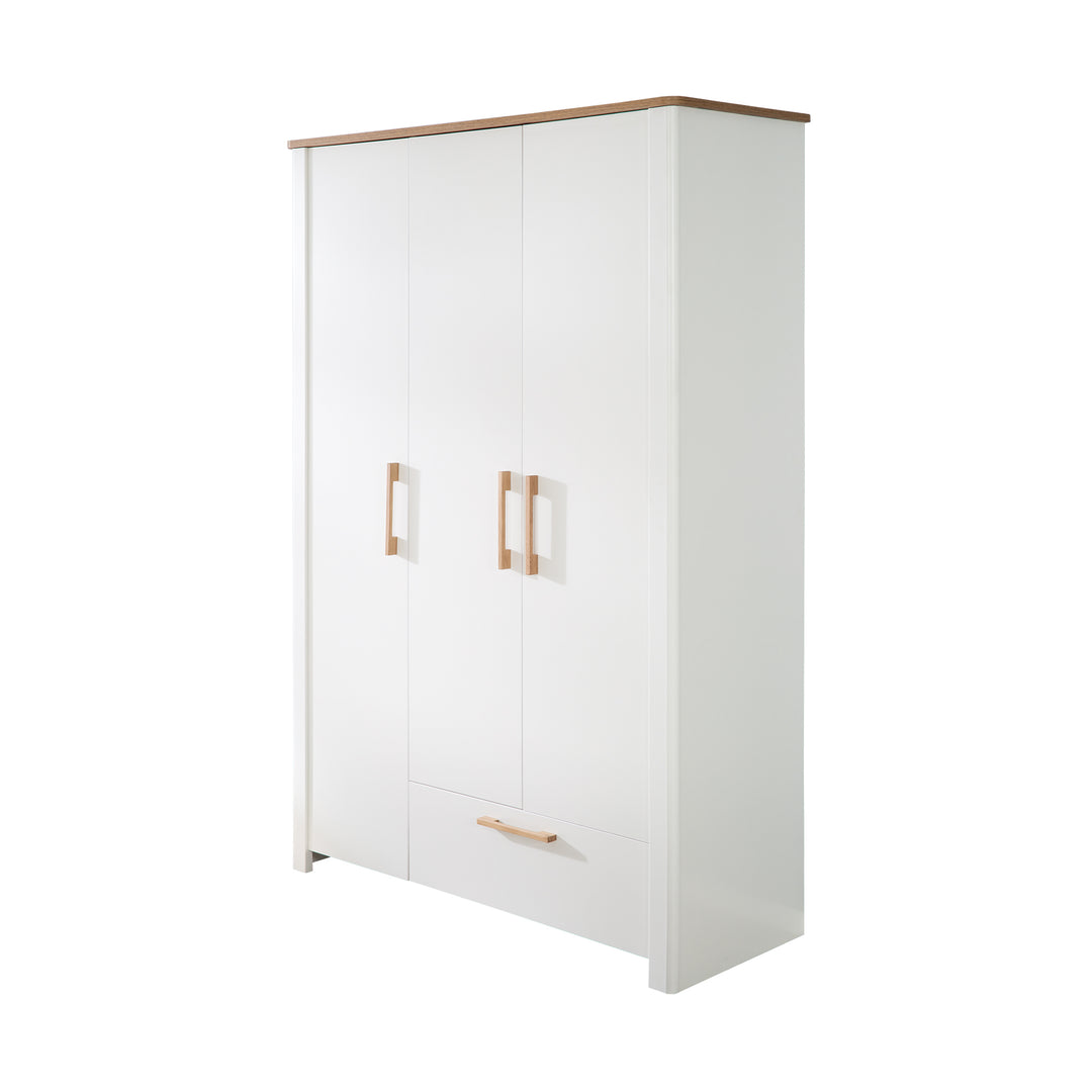 Kleiderschrank 'Ava' 3-trg. in weiß, mit Deckplatte in 'Artisan Eiche‘, HxBxT: 200 x 137 x 53 cm – Freisteller (1/7)