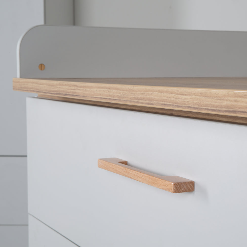 Wickelkommode 'Caro' mit breitem Wickelansatz, Soft-Close, 3 Schubladen, Wickelhöhe 94 cm – Detailbild (2/10)