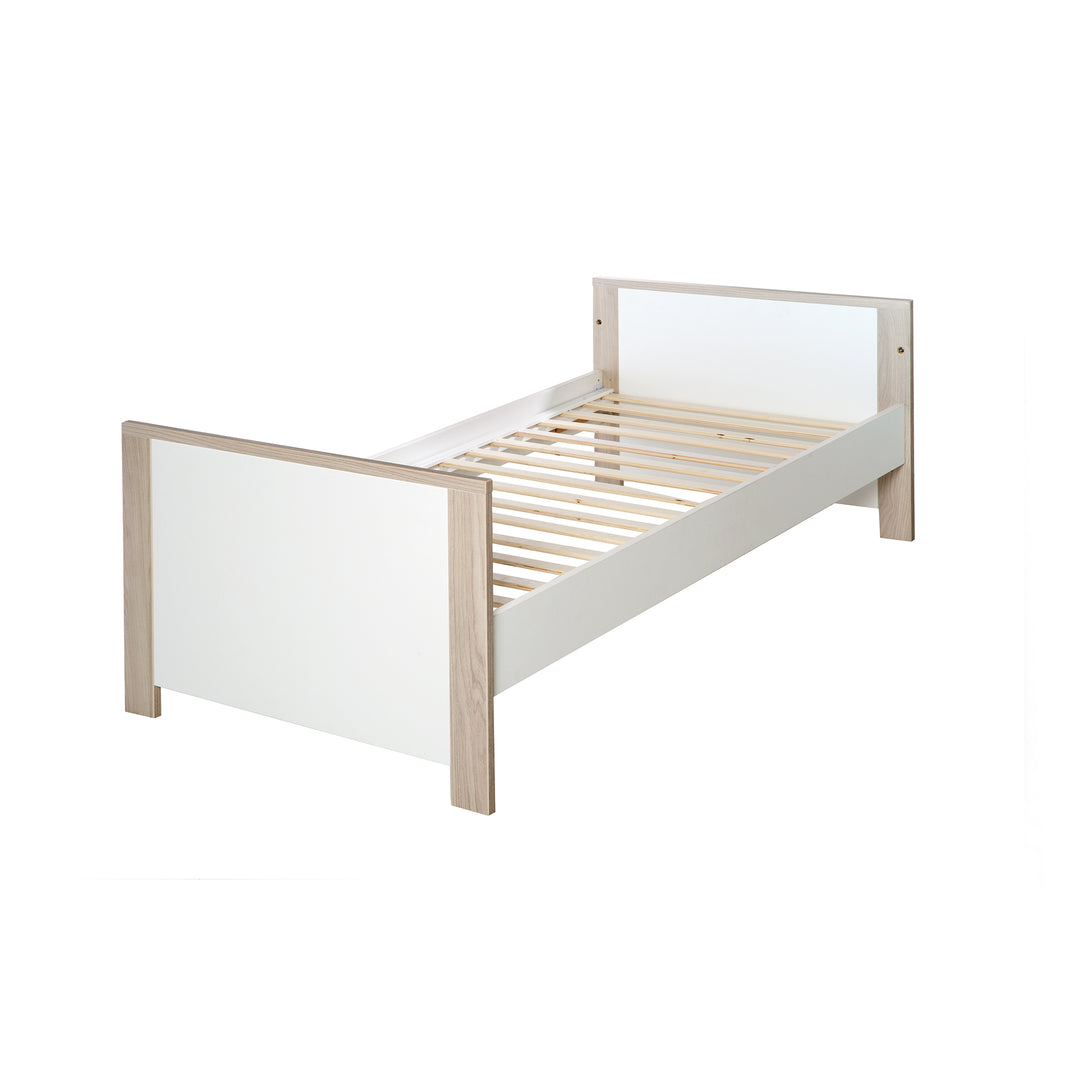 Möbelset 'Olaf' inkl. Kombi-Bett 70 x 140 cm & breiter Wickelkommode, Luna Elm/weiß – Freisteller (6/14)
