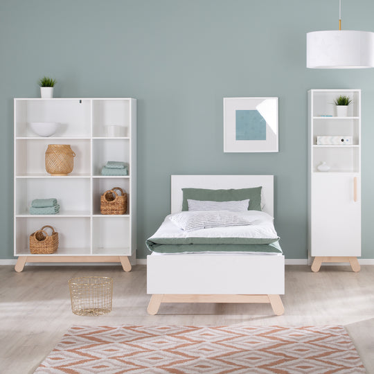 Youth Bed 'Clara' 90 x 200 cm - Decor White - Feet Made of Solid Wood-Beech – Lifestyle Image (6/9)