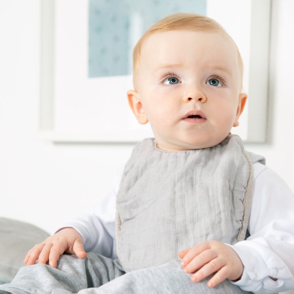 Organic Geschenkset Baby Essentials 'Lil Planet' silbergrau aus Bio-Baumwolle, GOTS zertifiziert – Detailbild (2/4)
