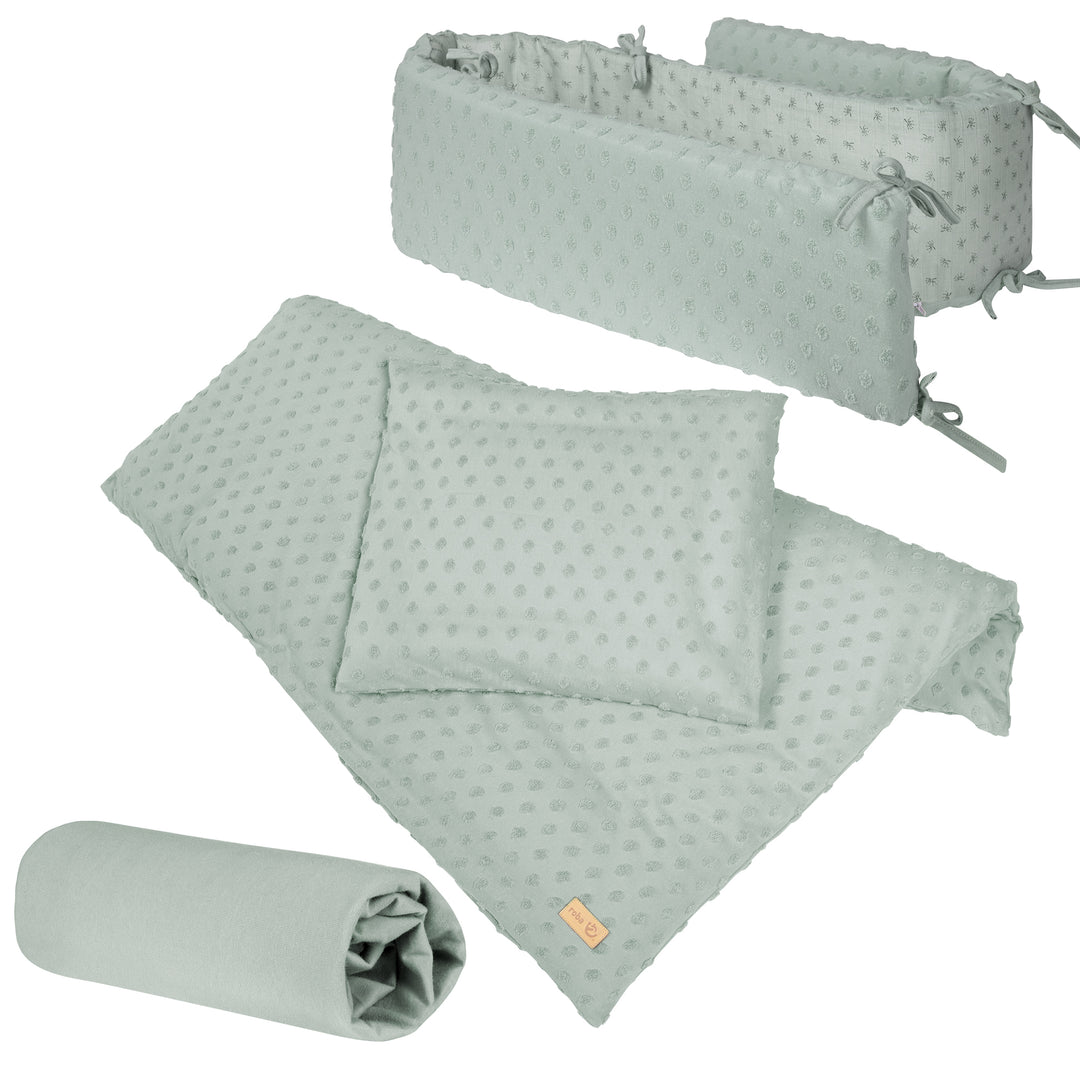 Organic Geschenkset 'Lil Planet' frosty green, Bio-Bettwäsche, Bettlaken & Nestchen – Freisteller (1/4)