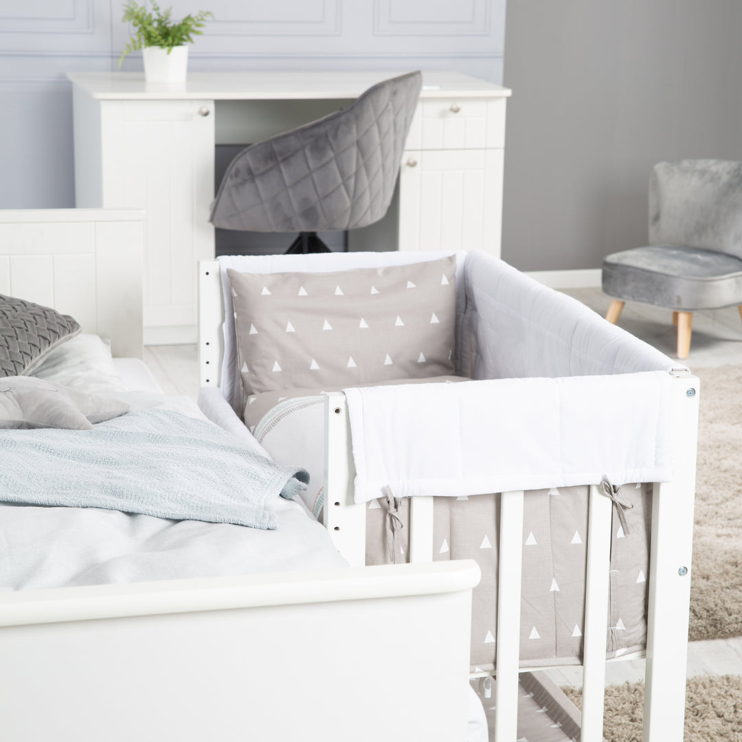 Nursery & Bedside Crib 'Indibär' 4 in 1, Baby Cot, Cradle & Children's Bench, White – Lifestyle Image (3/14)
