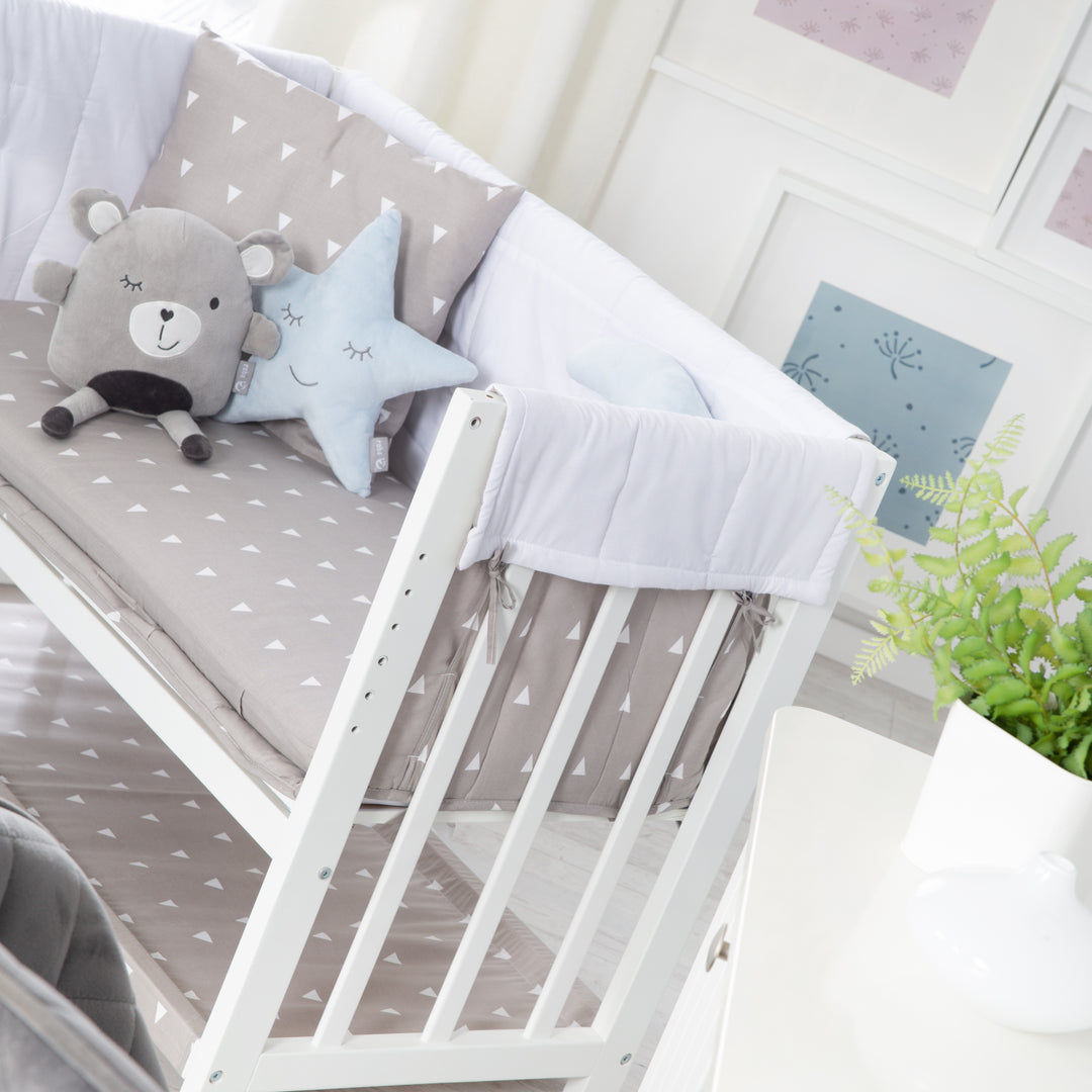 Nursery & Bedside Crib 'Indibär' 4 in 1, Baby Cot, Cradle & Children's Bench, White – Lifestyle Image (9/14)