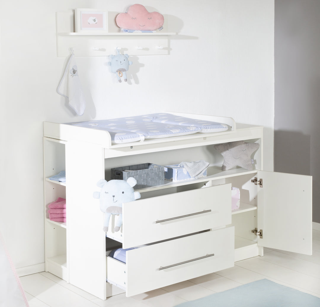 Set camera 'Maren' incl. letto combinato 70 x 140 cm, cassettiera fasciatoio largo & armadio 3ante - Bianco – Foto d'ambiente (10/19)