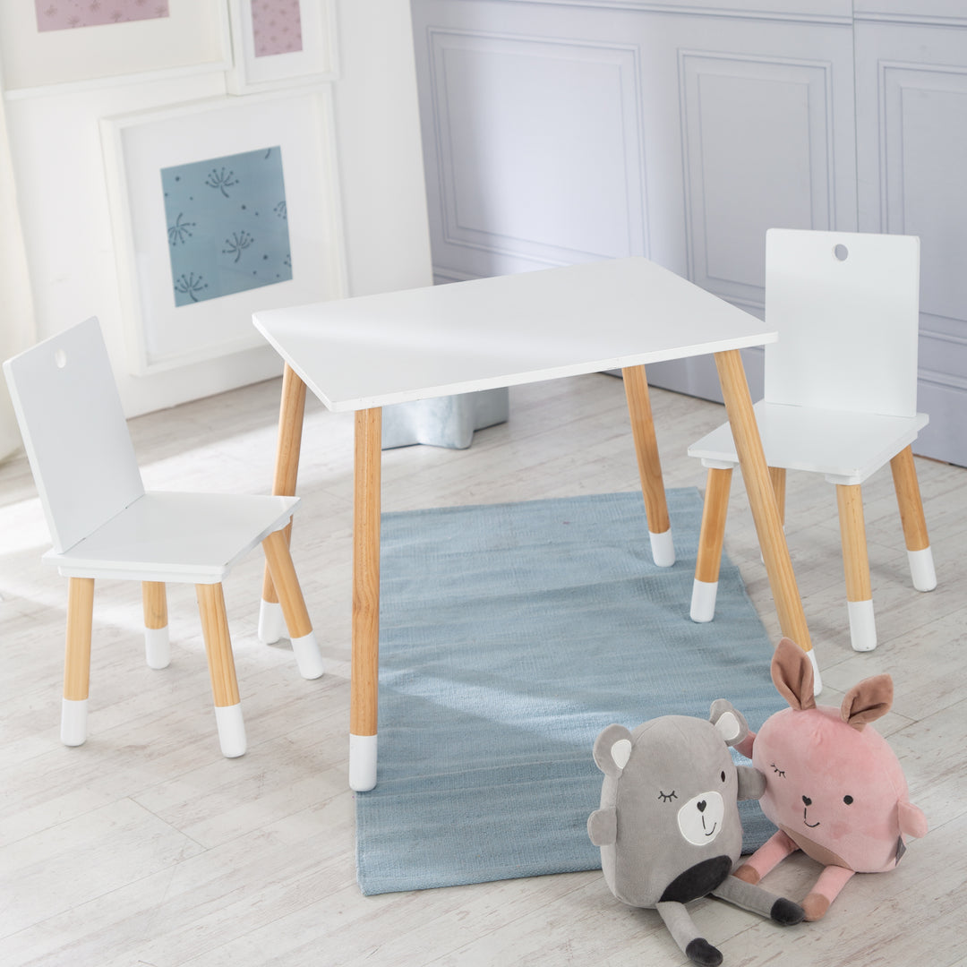 Set tavolo e sedie per bambini, mobili per bambini set in 2 sedie per bambini & 1 tavolo, legno, bianco laccato – Foto d'ambiente (4/6)