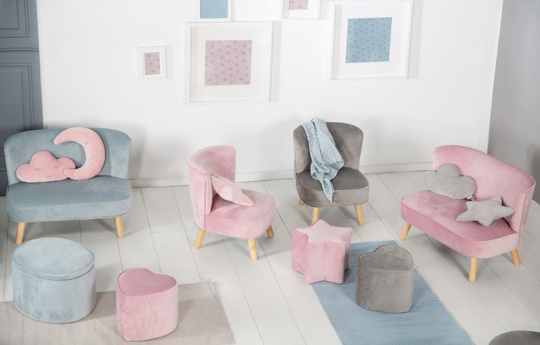 Tabouret enfant en forme d'étoile 'Lil Sofa', confortable tabouret avec tissu velours en le couleur mauve, pouf – Photo d'ambiance (3/6)