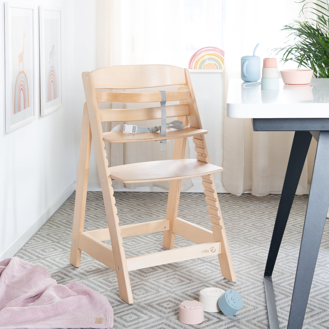 Step High Chair 'Sit Up III' - Grows with Your Child to Youth Chair - Wood Natural – Lifestyle Image (4/9)