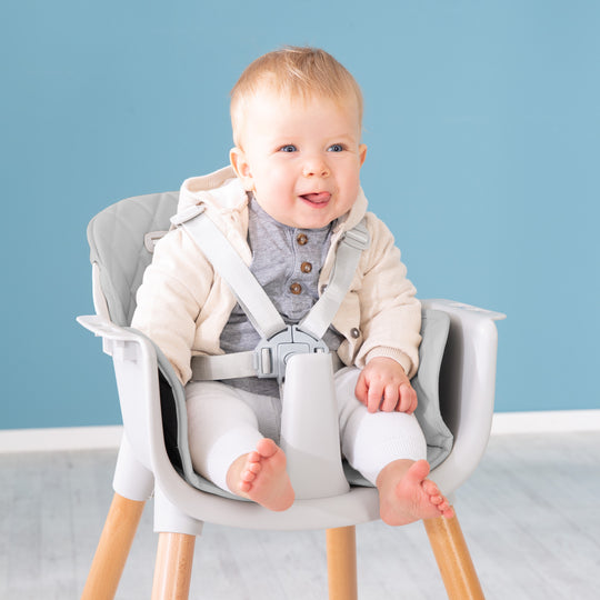 2 In 1 seggiolone & sedia per bambini 'Style Up wood' incl. imbottitura della seduta in grigio – Foto d'ambiente (6/12)