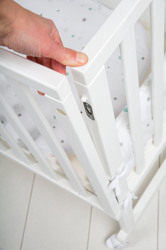Culla 'safe asleep®' 3 in 1, 'Sternenzauber', lettino da co-sleeping bianco, lettino & panca, incl. accessori – Foto di dettaglio (8/11)