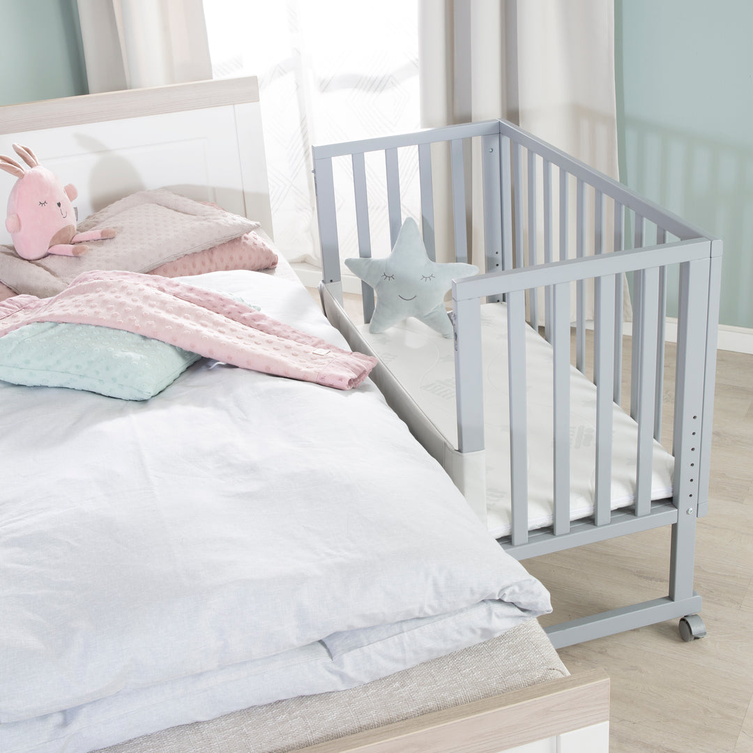 Nursery & Bedside Crib 3in1 with Barrier + Mattress - Wood Taupe – Lifestyle Image (8/18)