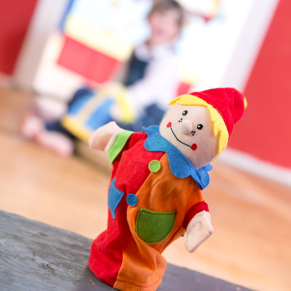 Kasperletheater inkl. 6 Handpuppen, Kaspertheater aus Massivholz, Puppentheater freistehend – Milieubild (2/10)