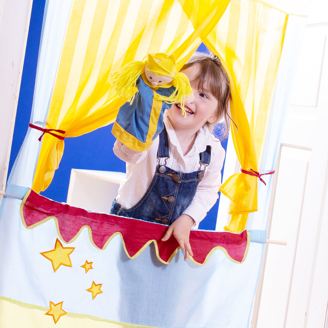 Kasperlefiguren Made of Fabric, Handpuppenset 6-Piece, Kasperpuppen for Puppet Theatre & Role Play – Lifestyle Image (3/17)